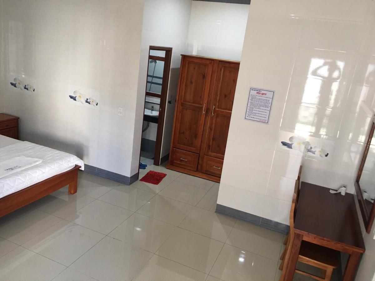 Aparthotel Nha Nghi Tran Duc Phú Mỹ Exterior foto
